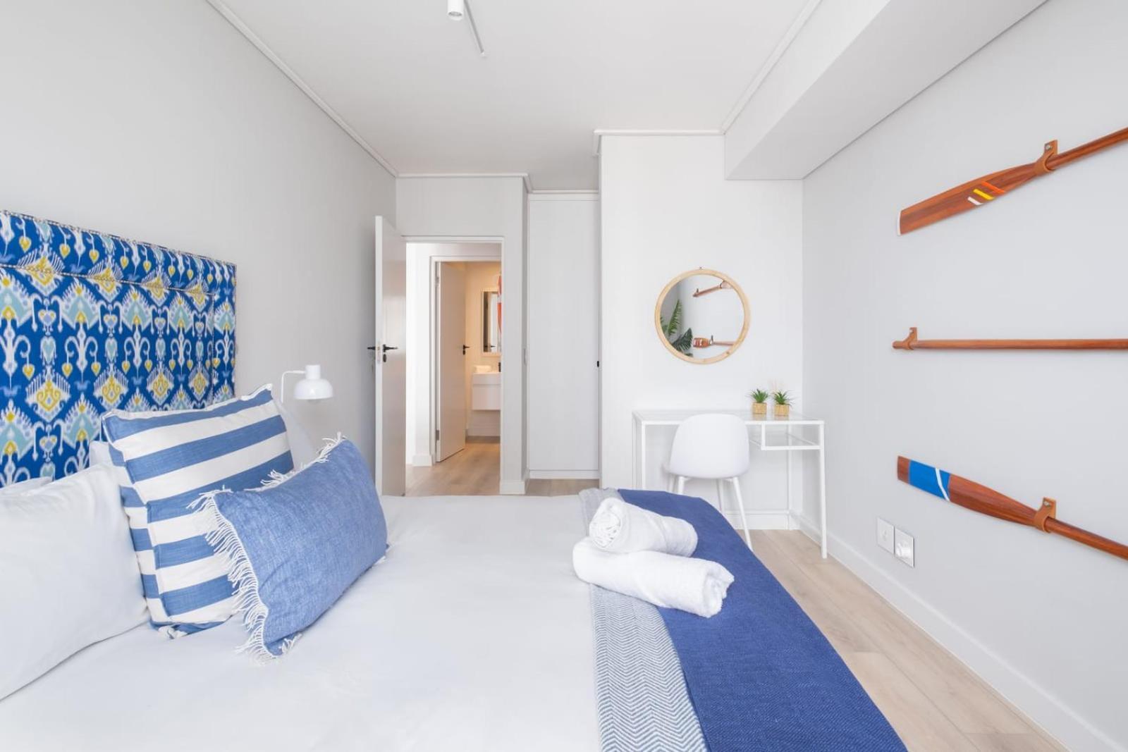 Apartment Heart Of Sea Point Mountain Views Cape Town