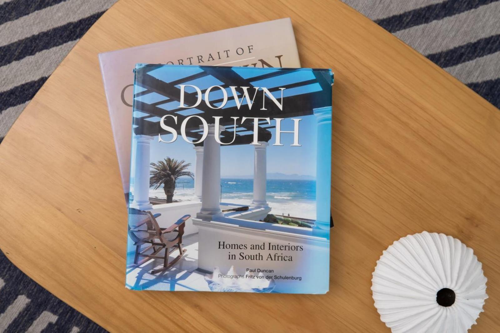Apartment Heart Of Sea Point Mountain Views