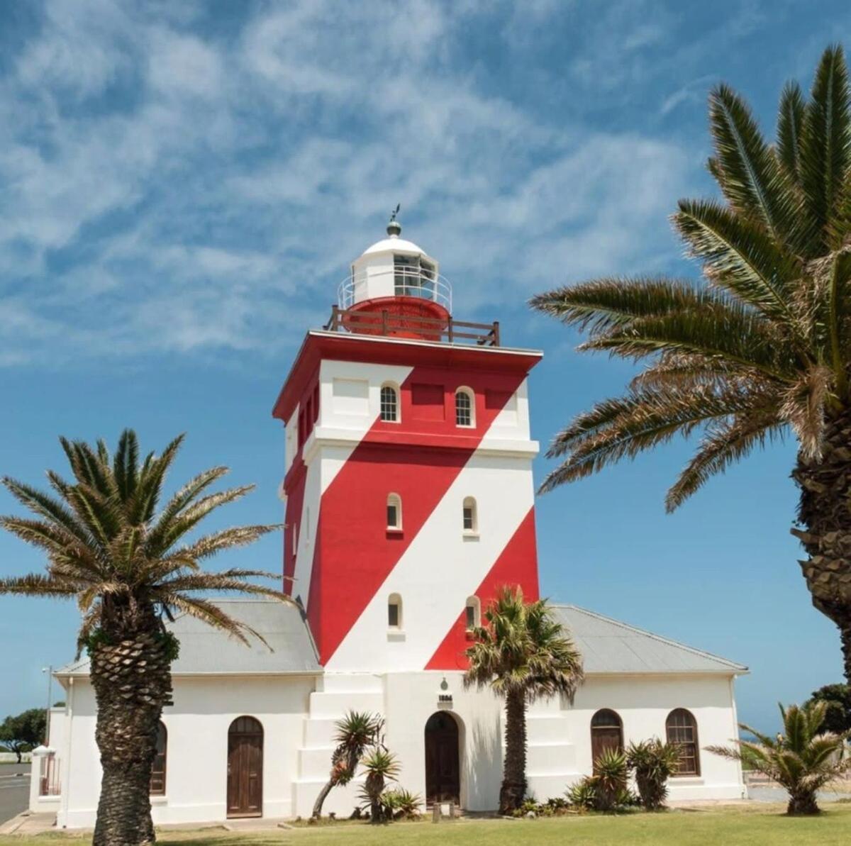 Heart Of Sea Point Mountain Views Cape Town
